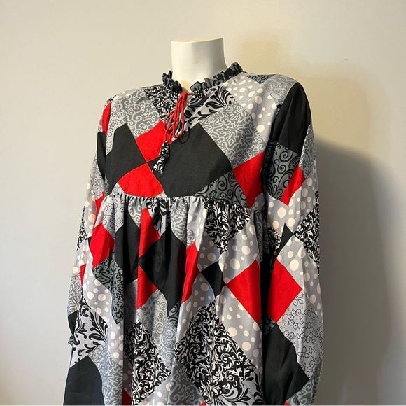 Hand Crafted Quilted Patchwork Printed Dress Grey, Red and White One size - Picture 9 of 16